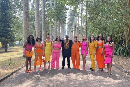 Tour Tetteh Quarshie Cocoa Farm, Aburi Gardens, Craft Village, and Waterfalls, Ghana